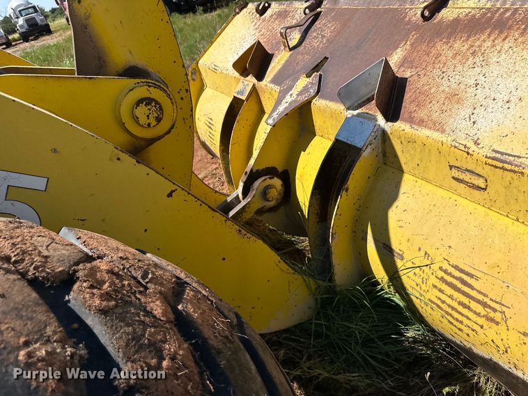 image for item OM9585 Kobelco WLK25 wheel loader