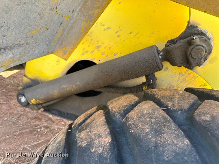 image for item OM9585 Kobelco WLK25 wheel loader