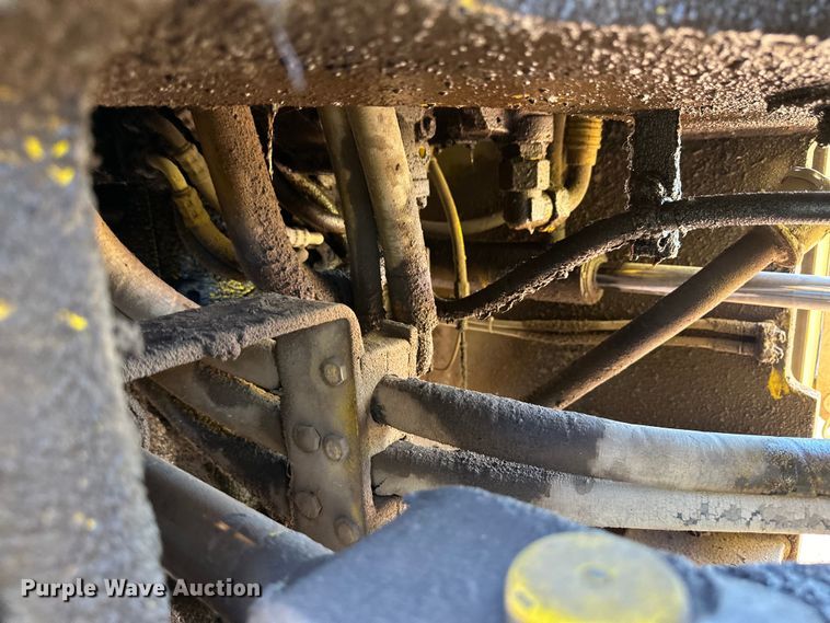 image for item OM9585 Kobelco WLK25 wheel loader