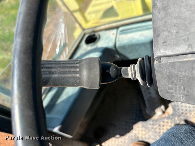 image for item OM9585 Kobelco WLK25 wheel loader