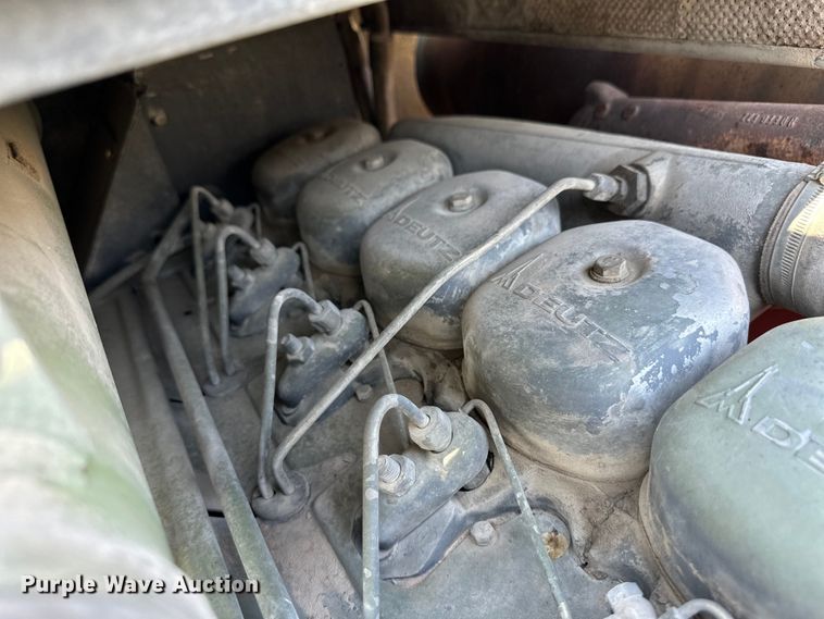 image for item OM9585 Kobelco WLK25 wheel loader