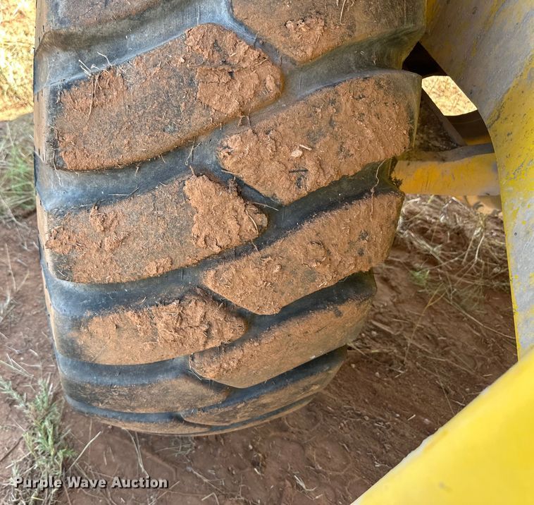 image for item OM9585 Kobelco WLK25 wheel loader