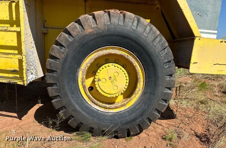 image for item OM9585 Kobelco WLK25 wheel loader