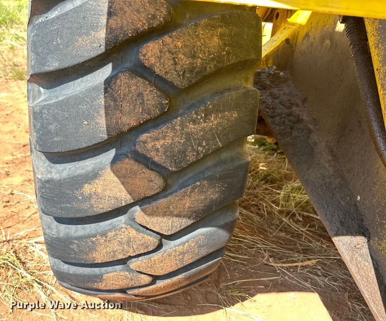 image for item OM9585 Kobelco WLK25 wheel loader