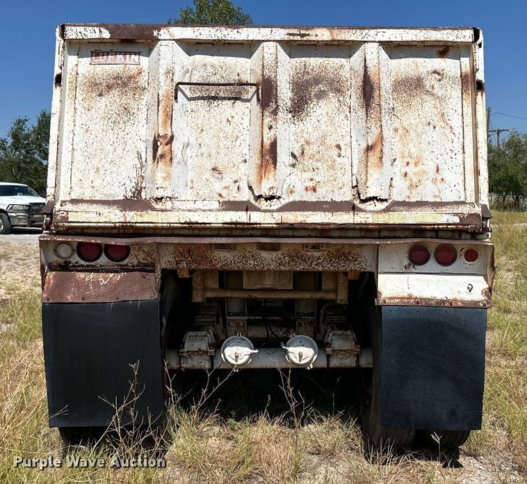 image for item OM9587 1975 Lufkin TD27 end dump trailer
