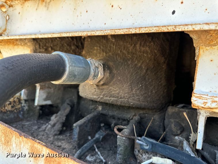 image for item OM9587 1975 Lufkin TD27 end dump trailer