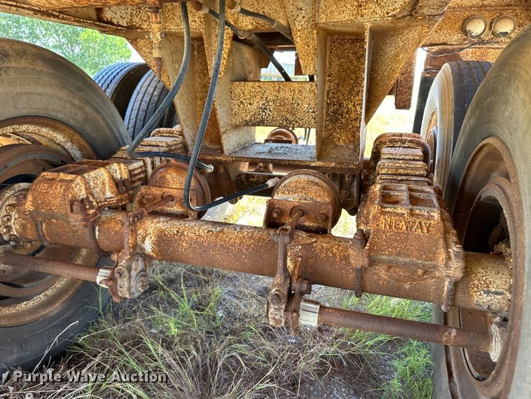 image for item OM9587 1975 Lufkin TD27 end dump trailer