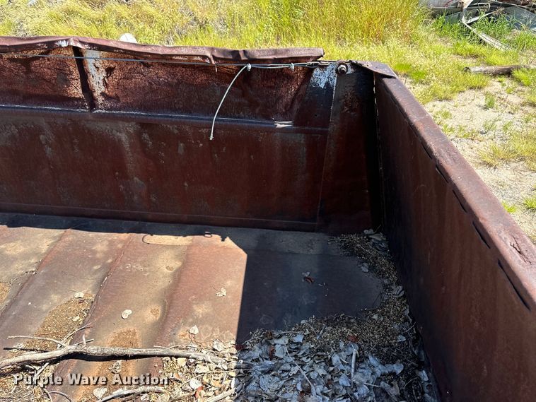 image for item OM9587 1975 Lufkin TD27 end dump trailer