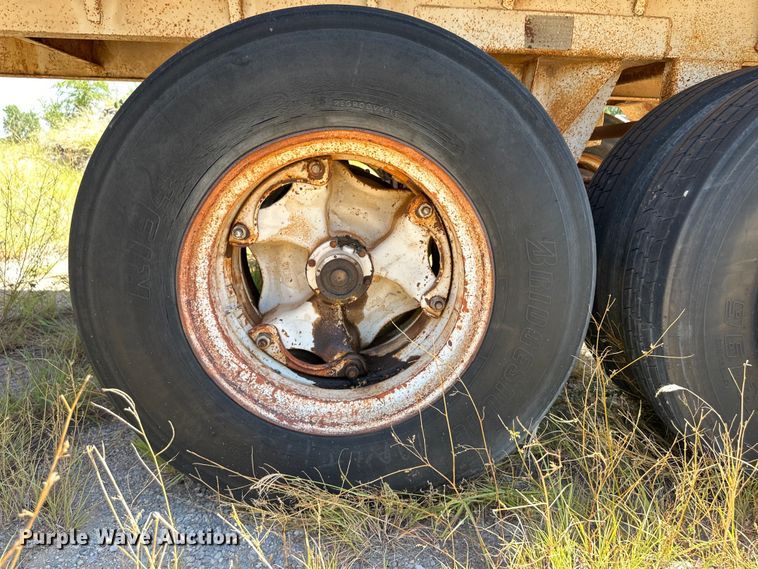 image for item OM9587 1975 Lufkin TD27 end dump trailer