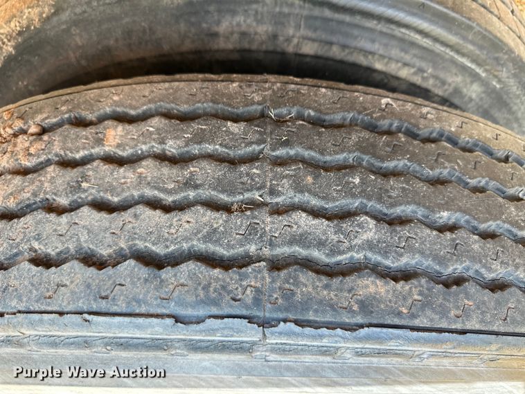 image for item OM9587 1975 Lufkin TD27 end dump trailer