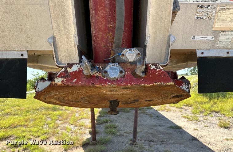 image for item OM9589 1998 Fruehauf end dump trailer