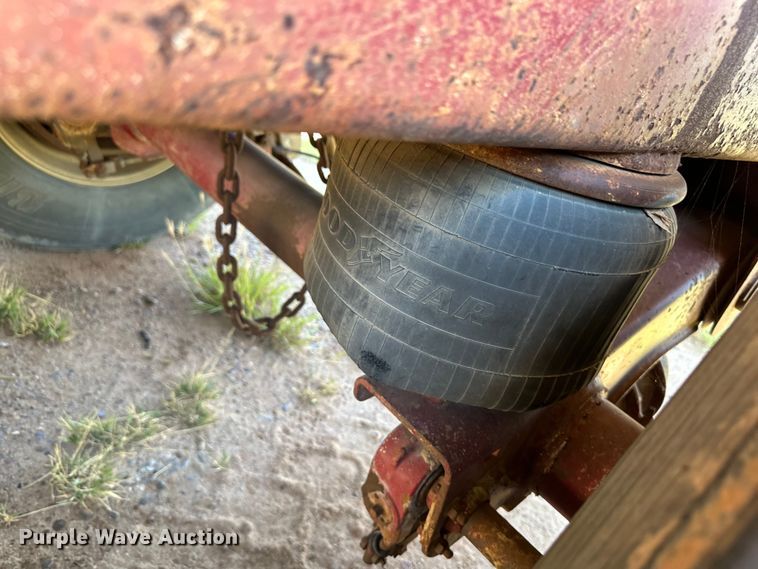 image for item OM9589 1998 Fruehauf end dump trailer