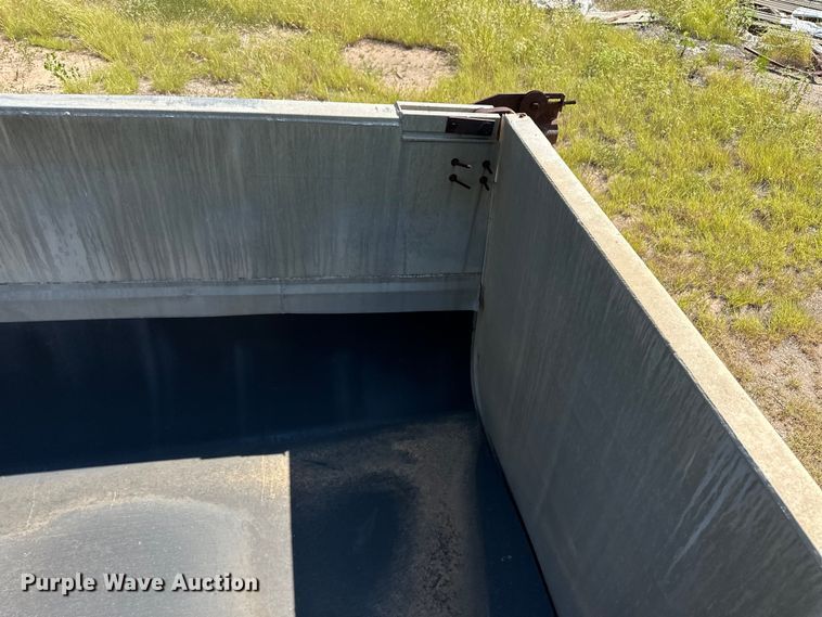 image for item OM9589 1998 Fruehauf end dump trailer