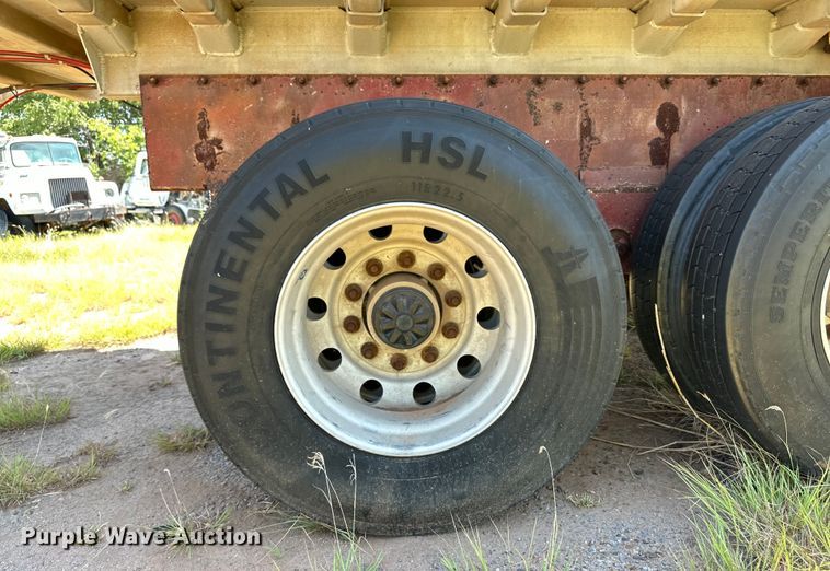 image for item OM9589 1998 Fruehauf end dump trailer