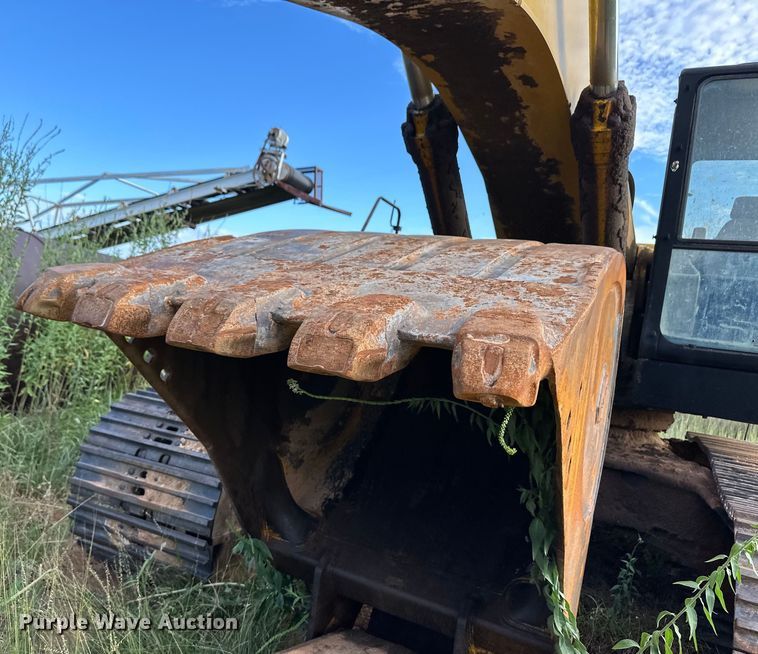 image for item OM9600 MDI Yutani MD320BLC excavator