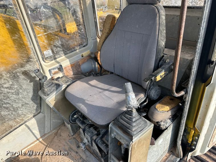 image for item OM9600 MDI Yutani MD320BLC excavator