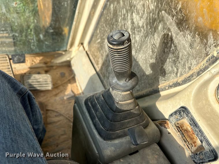 image for item OM9600 MDI Yutani MD320BLC excavator