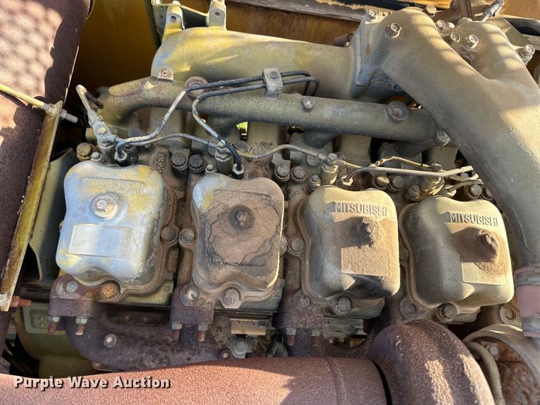 image for item OM9600 MDI Yutani MD320BLC excavator