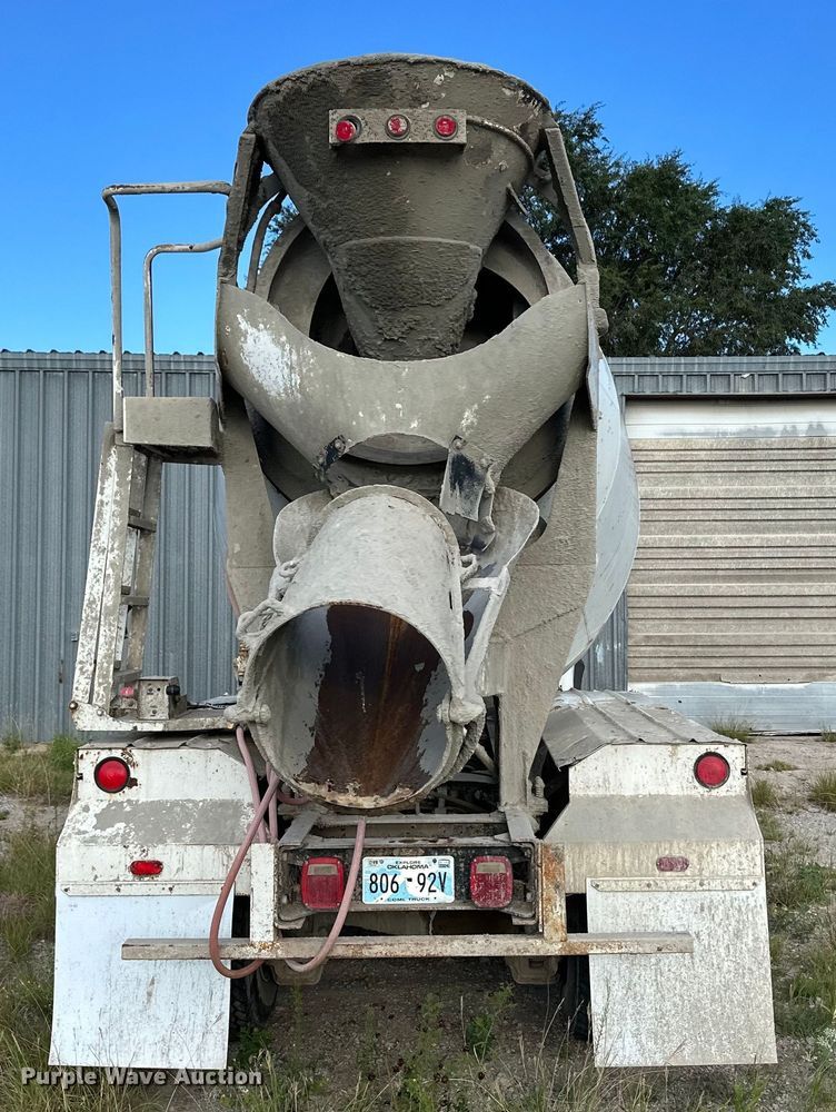 image for item OM9601 1996 Mack DM690S ready mix truck