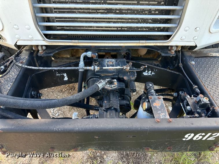 image for item OM9601 1996 Mack DM690S ready mix truck