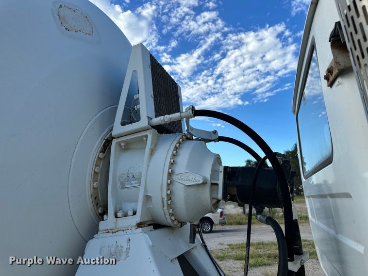 image for item OM9601 1996 Mack DM690S ready mix truck