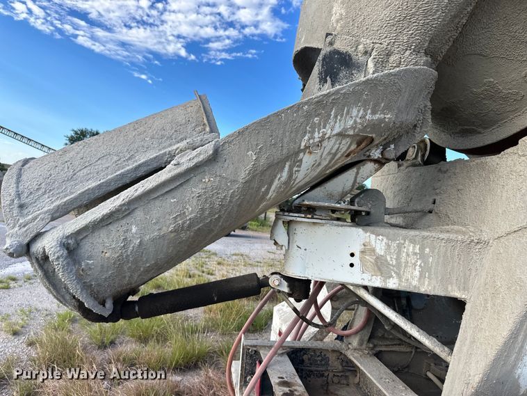 image for item OM9601 1996 Mack DM690S ready mix truck