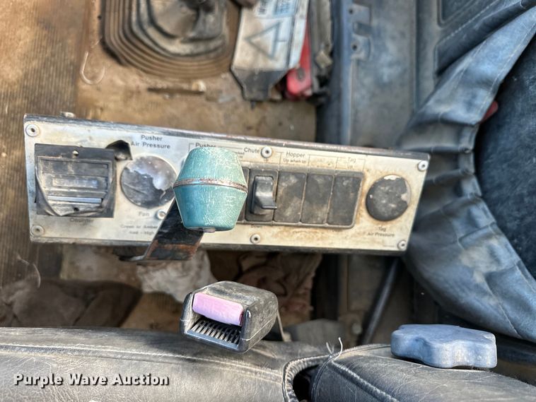 image for item OM9601 1996 Mack DM690S ready mix truck