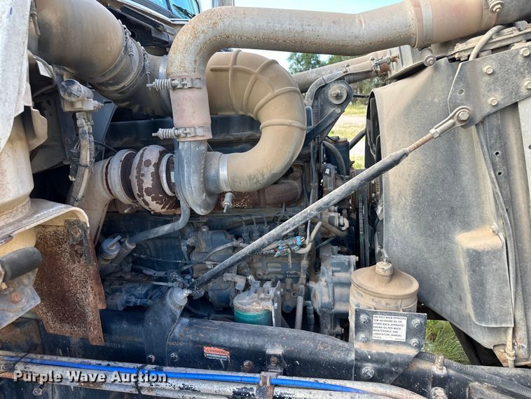 image for item OM9601 1996 Mack DM690S ready mix truck