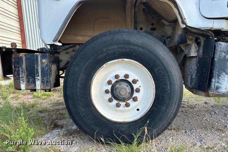 image for item OM9601 1996 Mack DM690S ready mix truck