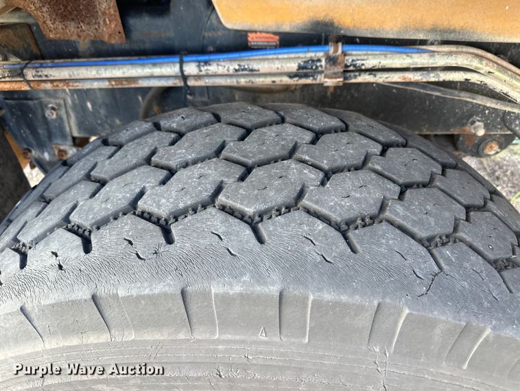 image for item OM9601 1996 Mack DM690S ready mix truck