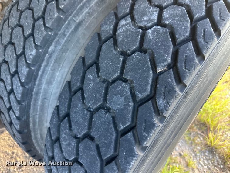 image for item OM9601 1996 Mack DM690S ready mix truck