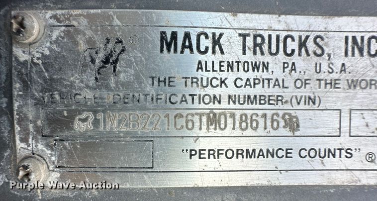 image for item OM9601 1996 Mack DM690S ready mix truck