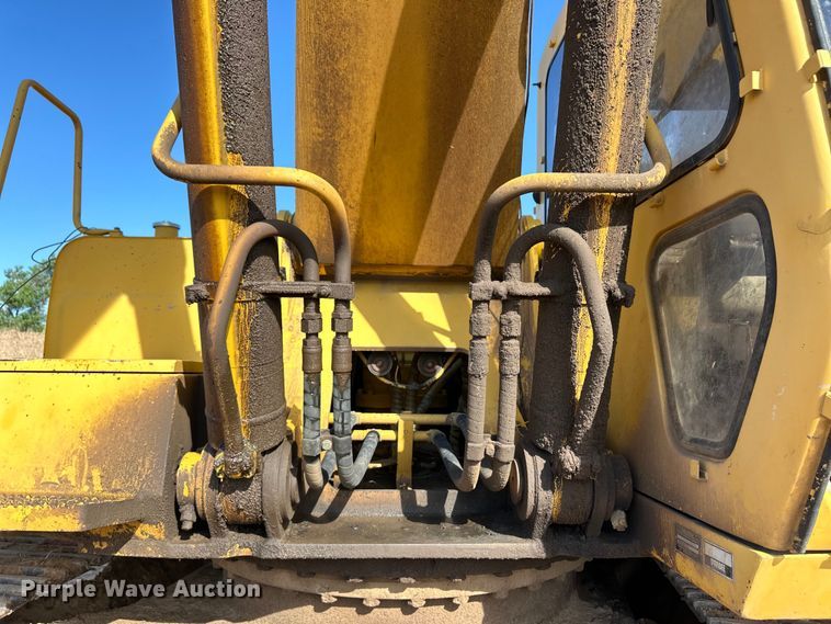 image for item OM9602 1997 John Deere 892E LC excavator