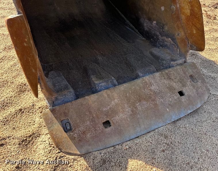 image for item OM9602 1997 John Deere 892E LC excavator