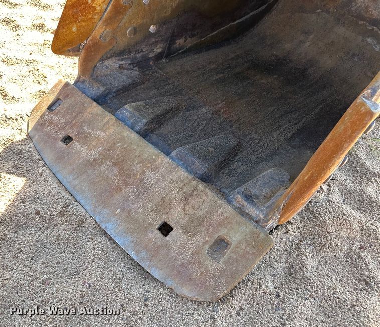 image for item OM9602 1997 John Deere 892E LC excavator