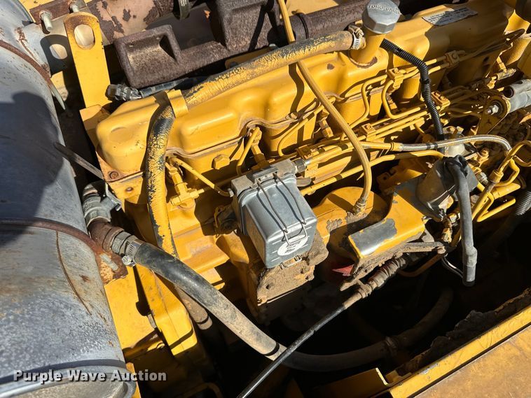 image for item OM9602 1997 John Deere 892E LC excavator