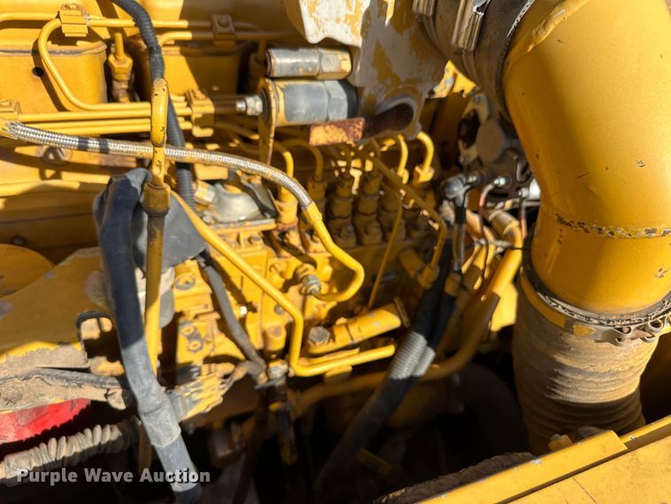 image for item OM9602 1997 John Deere 892E LC excavator