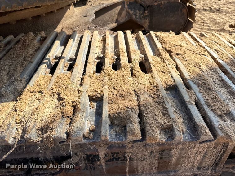 image for item OM9602 1997 John Deere 892E LC excavator