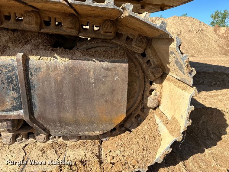 image for item OM9602 1997 John Deere 892E LC excavator