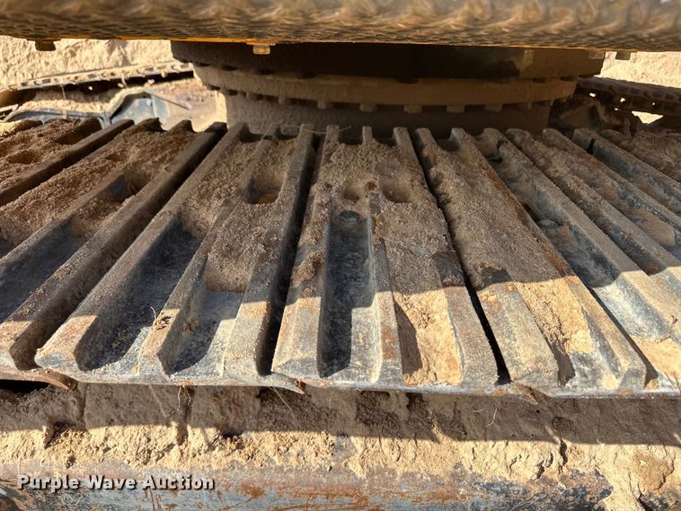 image for item OM9602 1997 John Deere 892E LC excavator