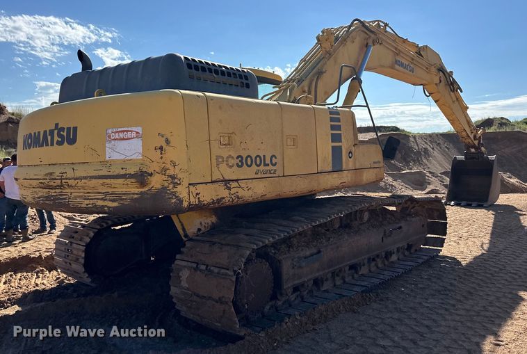 image for item OM9603 1996 Komatsu PC300LC-6 excavator