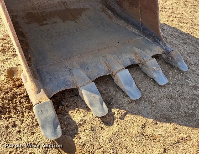 image for item OM9603 1996 Komatsu PC300LC-6 excavator