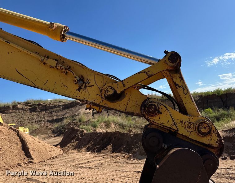 image for item OM9603 1996 Komatsu PC300LC-6 excavator