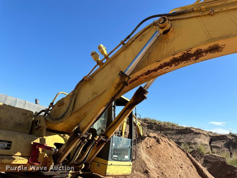 image for item OM9603 1996 Komatsu PC300LC-6 excavator