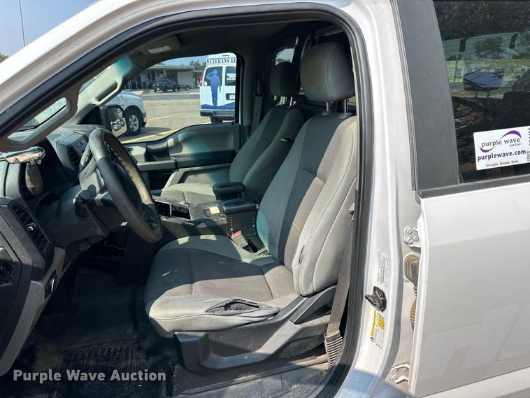 image for item DG4458 2018 Ford F150 SuperCrew pickup truck