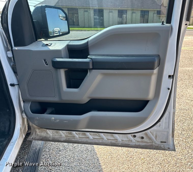 image for item DG4458 2018 Ford F150 SuperCrew pickup truck