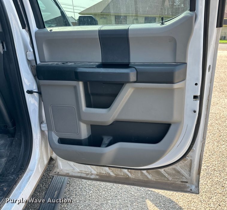 image for item DG4458 2018 Ford F150 SuperCrew pickup truck