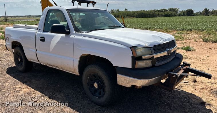image for item DG4482 2005 Chevrolet Silverado 1500 pickup truck