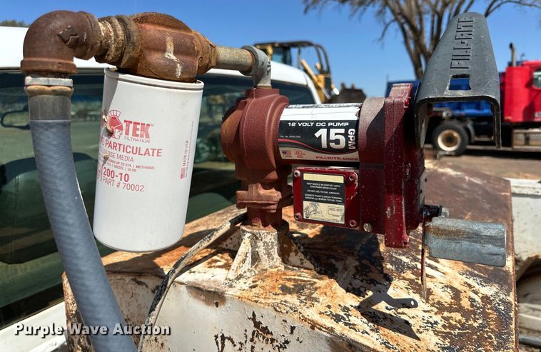 image for item DG4482 2005 Chevrolet Silverado 1500 pickup truck