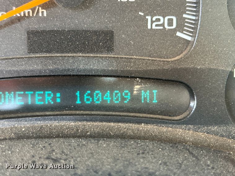 image for item DG4482 2005 Chevrolet Silverado 1500 pickup truck